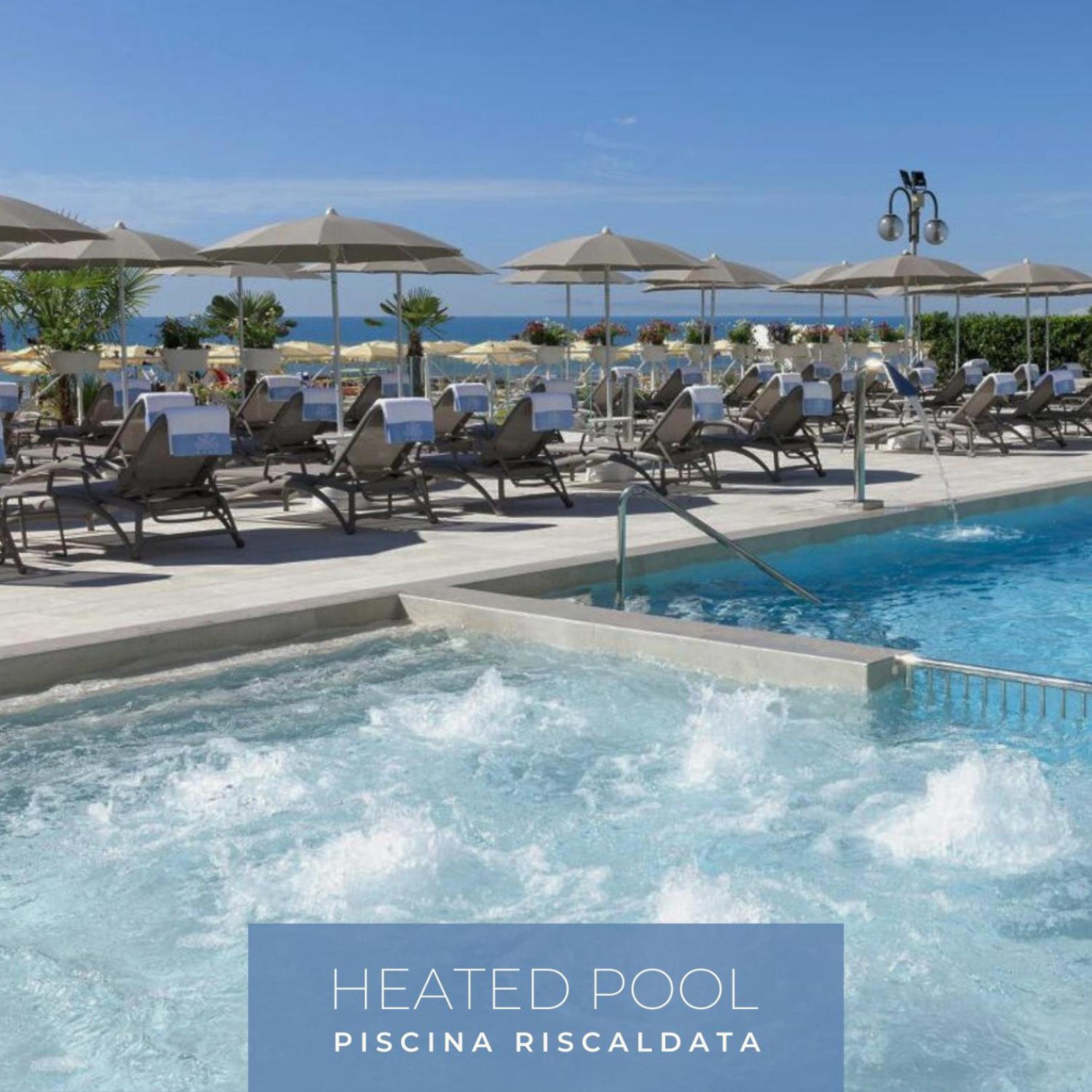 Hotel Cavalieri Palace & Suites Lido di Jesolo Exteriör bild
